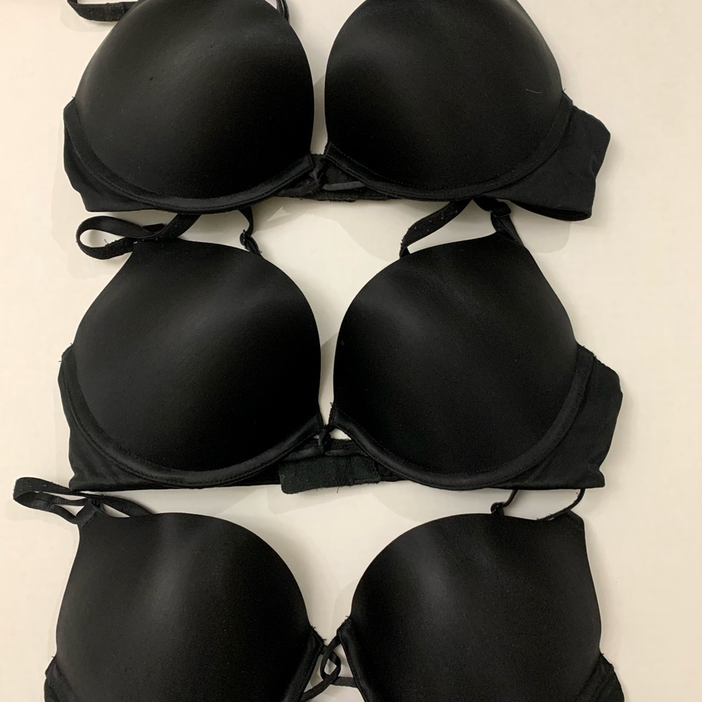 3 Bombshell Bras Victoria’s Secret 34B
